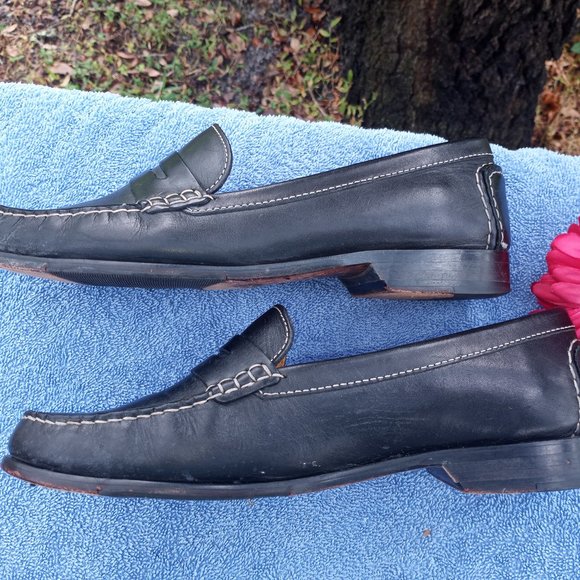 Cole Haan black loafers with white stitching - Picture 5 of 12